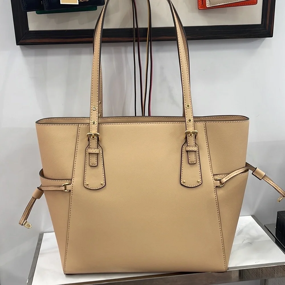Michael Kors Voyager Small Saffiano Leather Tote Bag 30H1GV6T4T NWT OYSTER
